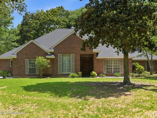 1605 Fairhaven Drive, Gautier, MS 39553