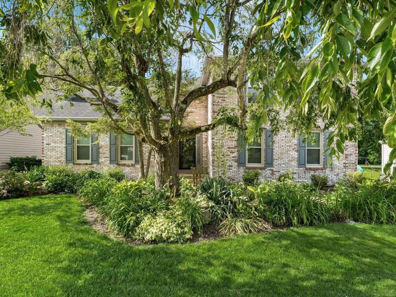 1999 Thistlewood Court, Columbus, OH 43235 Photo 3