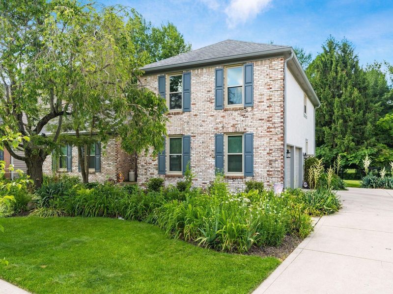 1999 Thistlewood Court, Columbus, OH 43235 Photo 4
