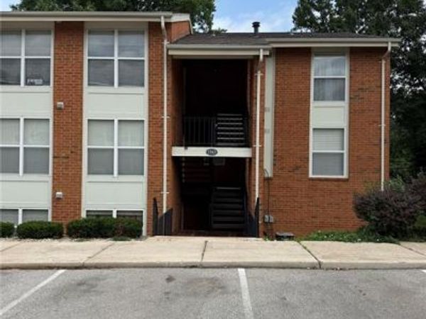 1943 Greenpoint Drive , Kirkwood, MO 63122