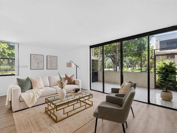 20300 W Country Club Dr, Unit 106-3, Aventura, FL 33180