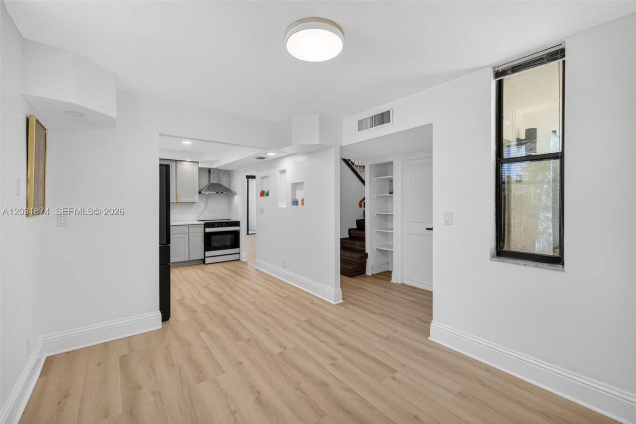 20300 W Country Club Dr , Unit 106-3, Aventura, FL 33180 Photo