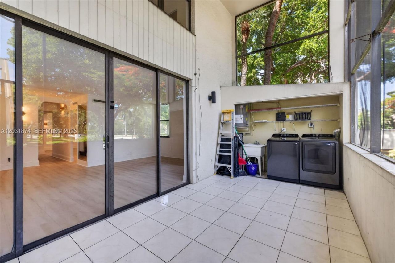20300 W Country Club Dr , Unit 106-3, Aventura, FL 33180 Photo