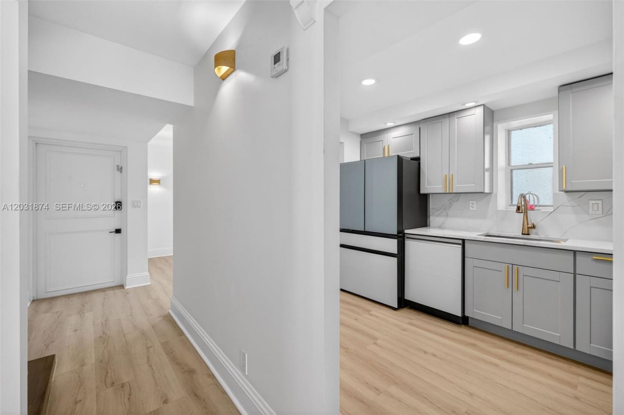 20300 W Country Club Dr , Unit 106-3, Aventura, FL 33180 Photo