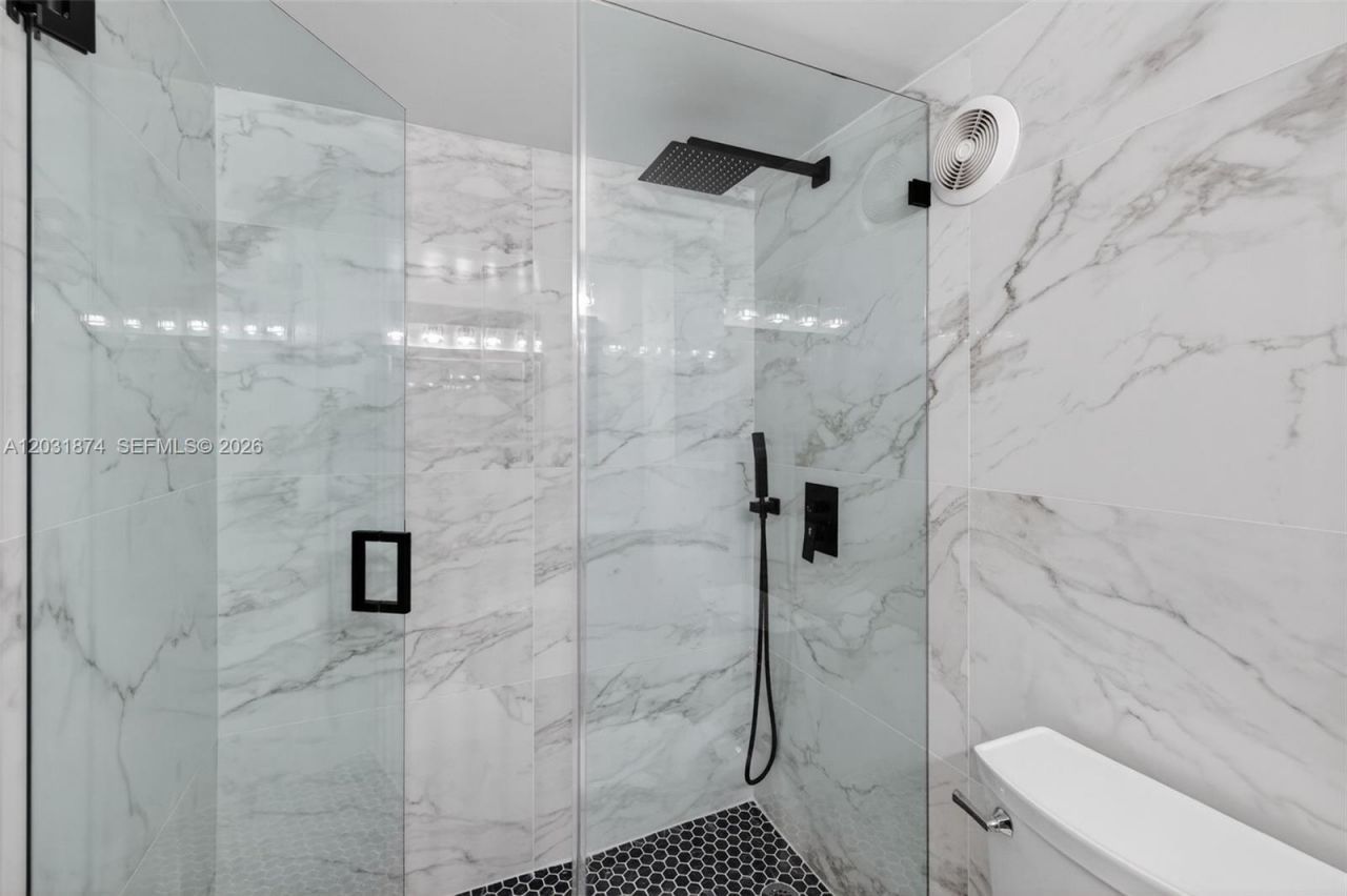 20300 W Country Club Dr , Unit 106-3, Aventura, FL 33180 Photo