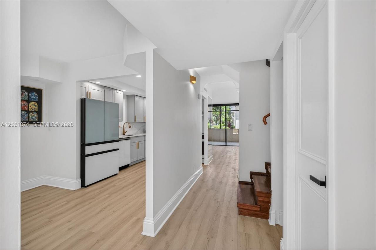 20300 W Country Club Dr , Unit 106-3, Aventura, FL 33180 Photo