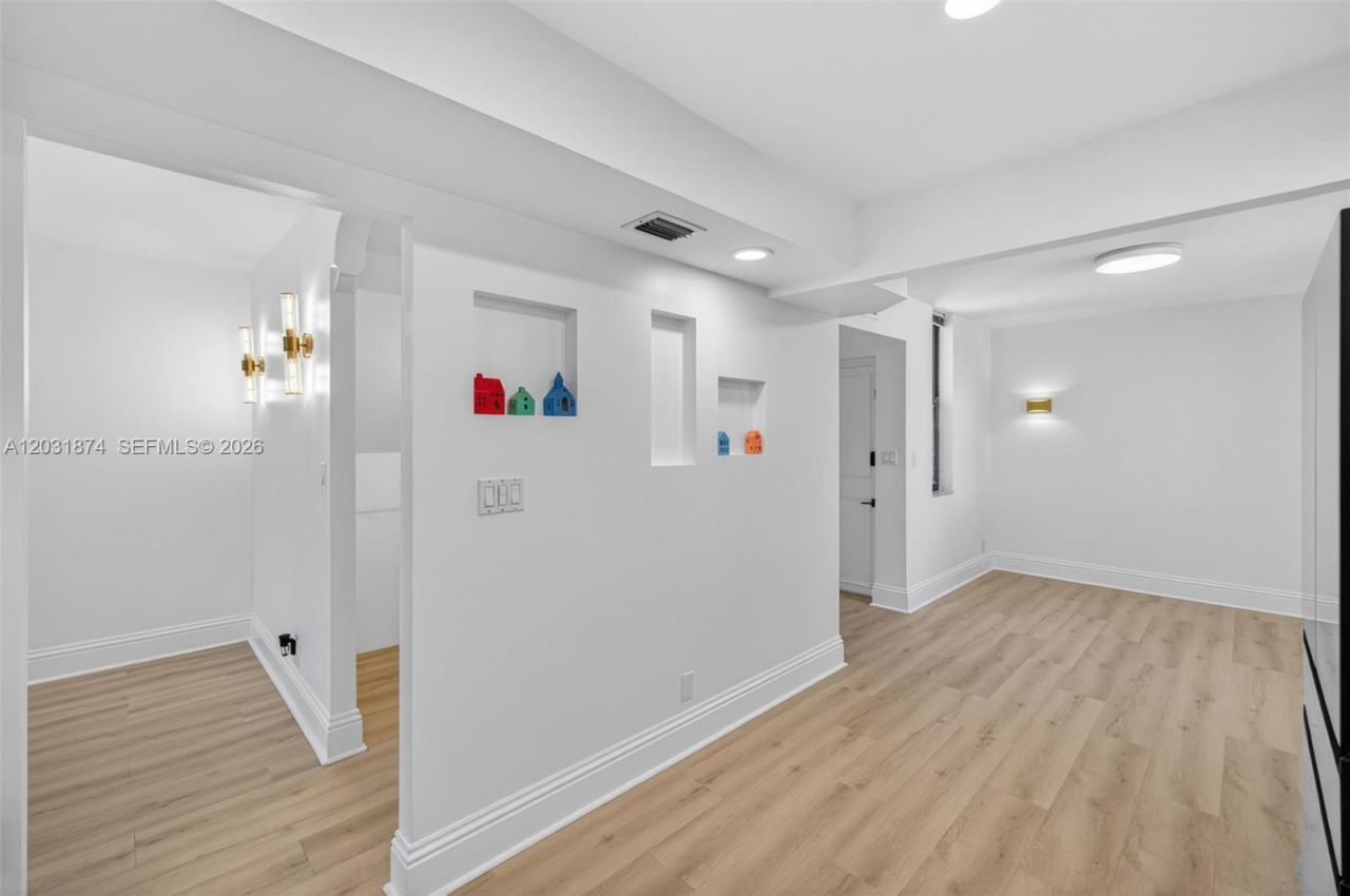 20300 W Country Club Dr , Unit 106-3, Aventura, FL 33180 Photo