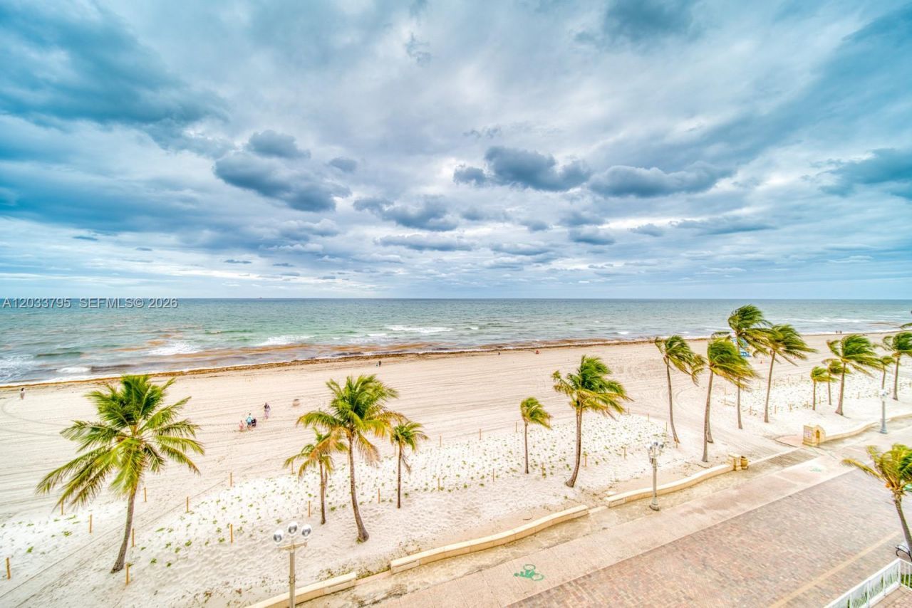 300 Oregon St , Unit 507, Hollywood, FL 33019 Photo