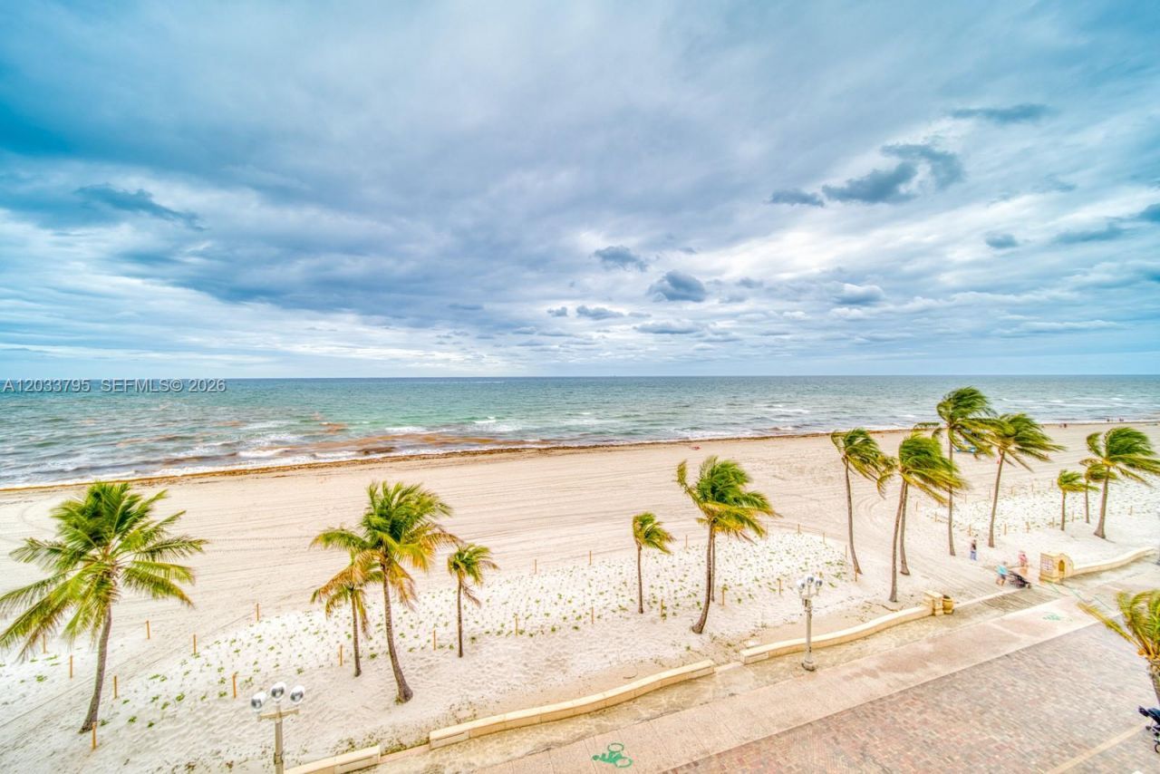 300 Oregon St , Unit 507, Hollywood, FL 33019 Photo