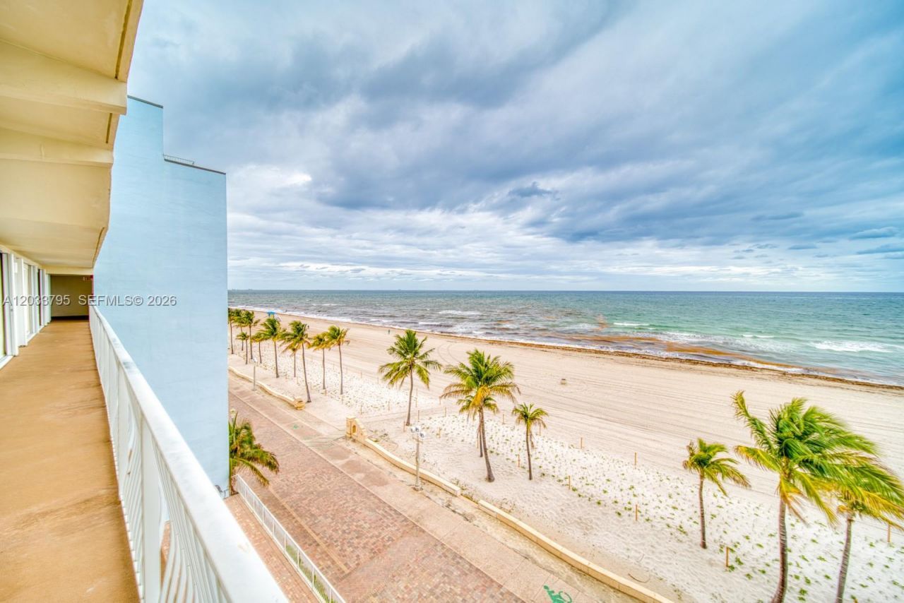 300 Oregon St , Unit 507, Hollywood, FL 33019 Photo