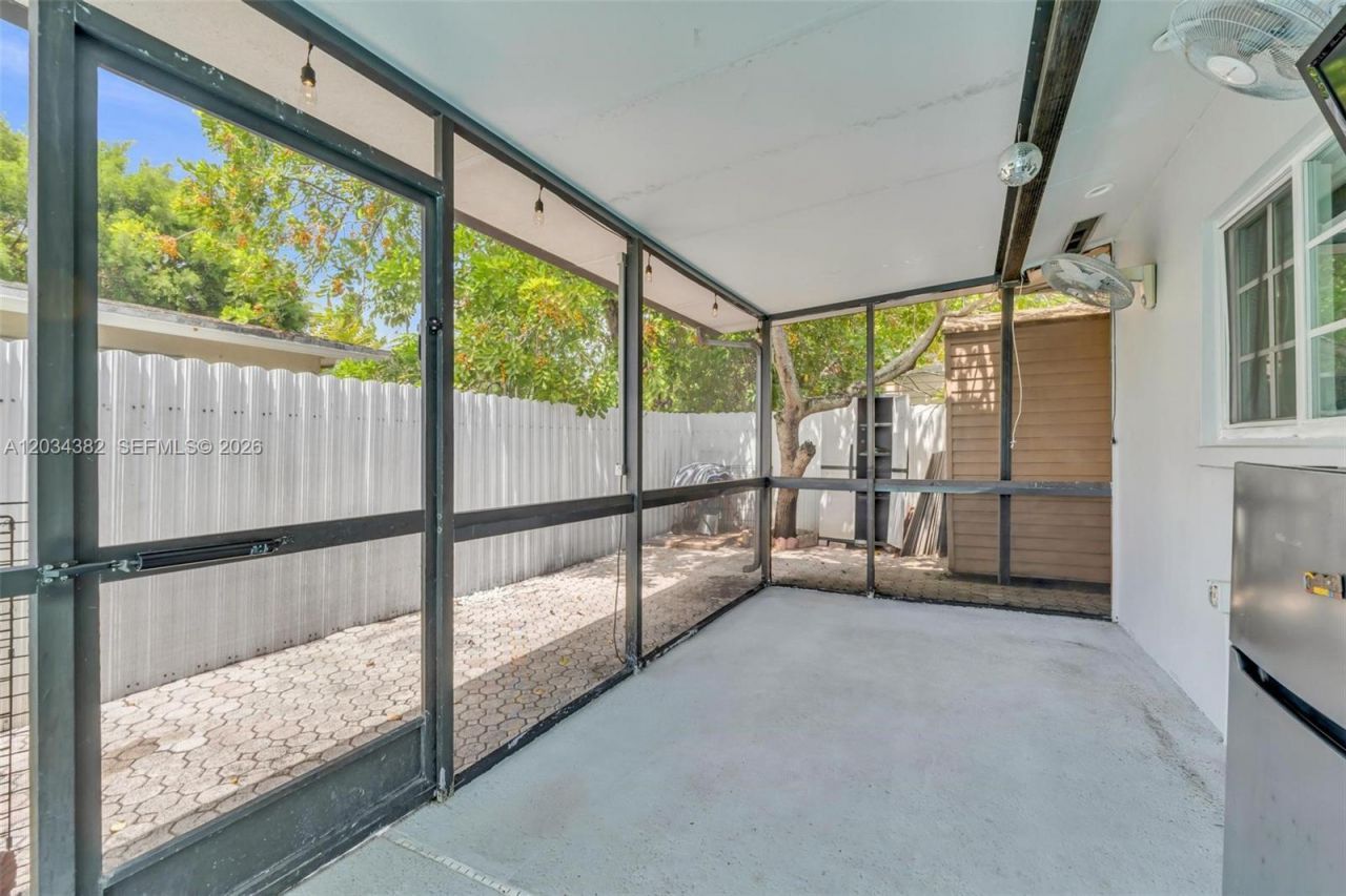 7521 Johnson St , Hollywood, FL 33024 Photo