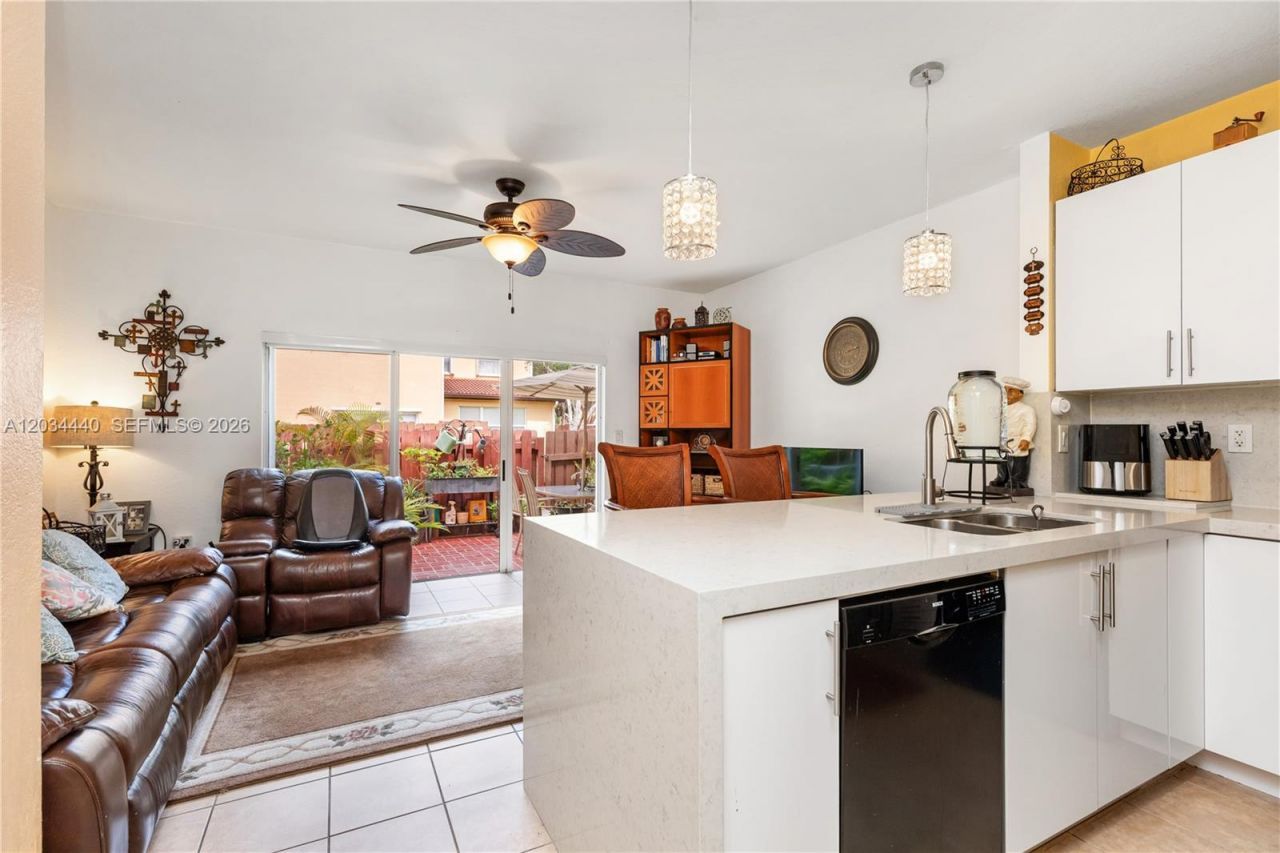 1490 NE 33rd Rd , Unit 104-18, Homestead, FL 33033 Photo