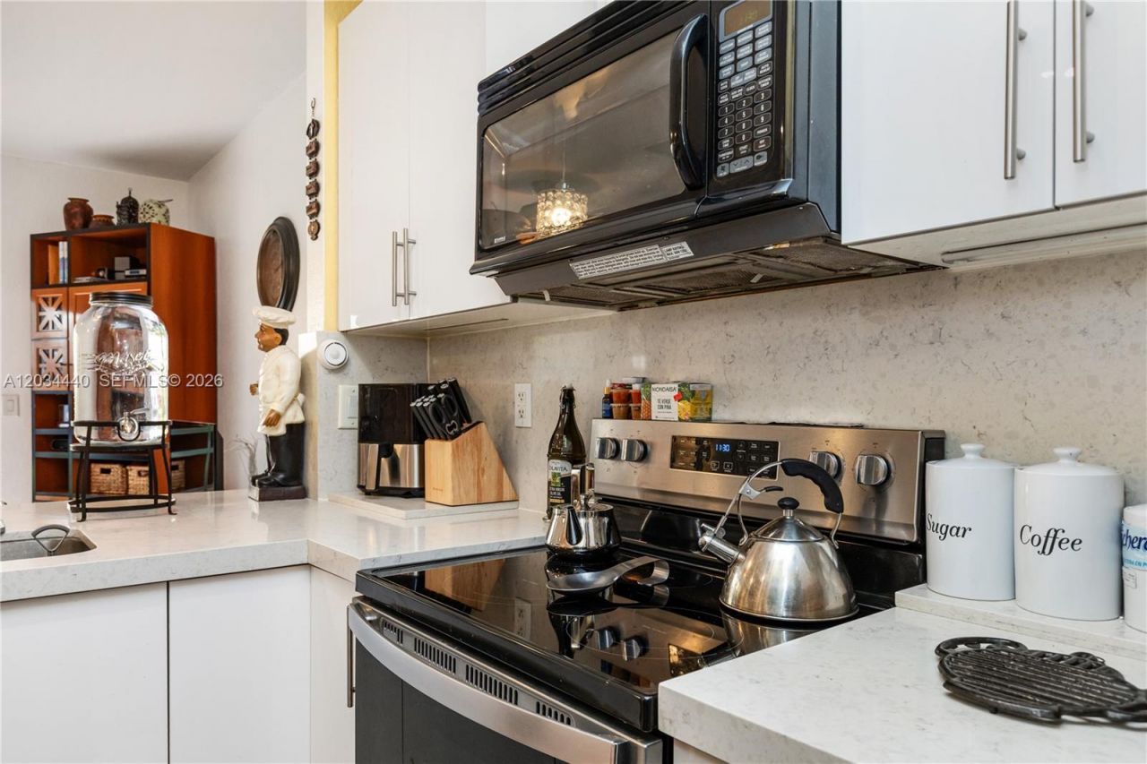1490 NE 33rd Rd , Unit 104-18, Homestead, FL 33033 Photo