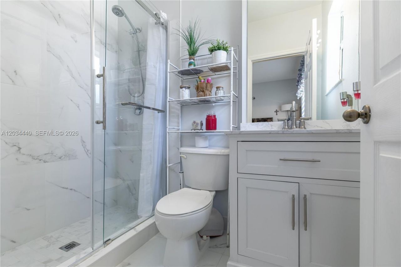 1490 NE 33rd Rd , Unit 104-18, Homestead, FL 33033 Photo