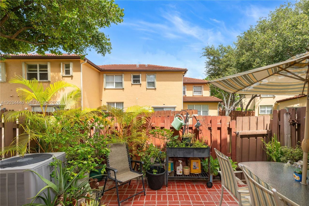 1490 NE 33rd Rd , Unit 104-18, Homestead, FL 33033 Photo