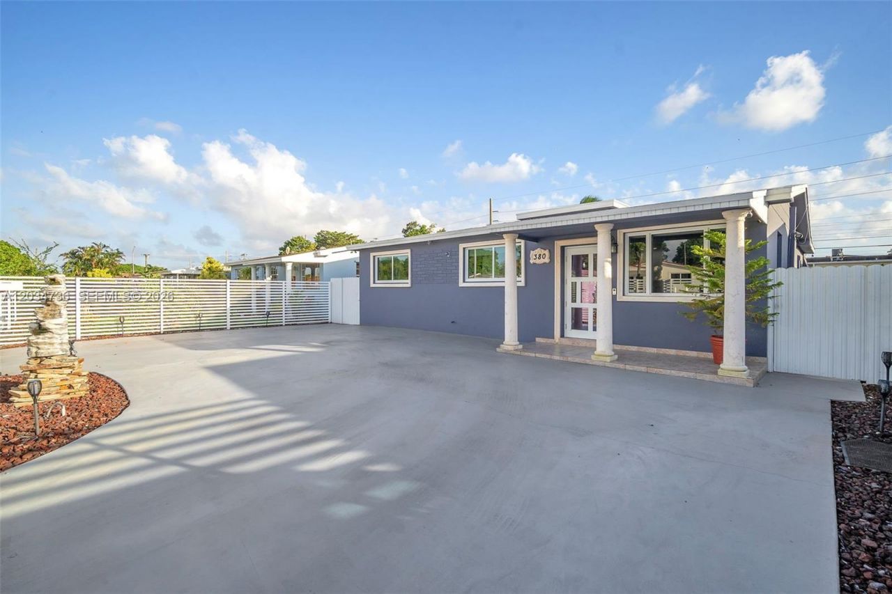 380 W 30th St, Hialeah, FL 33012 Photo