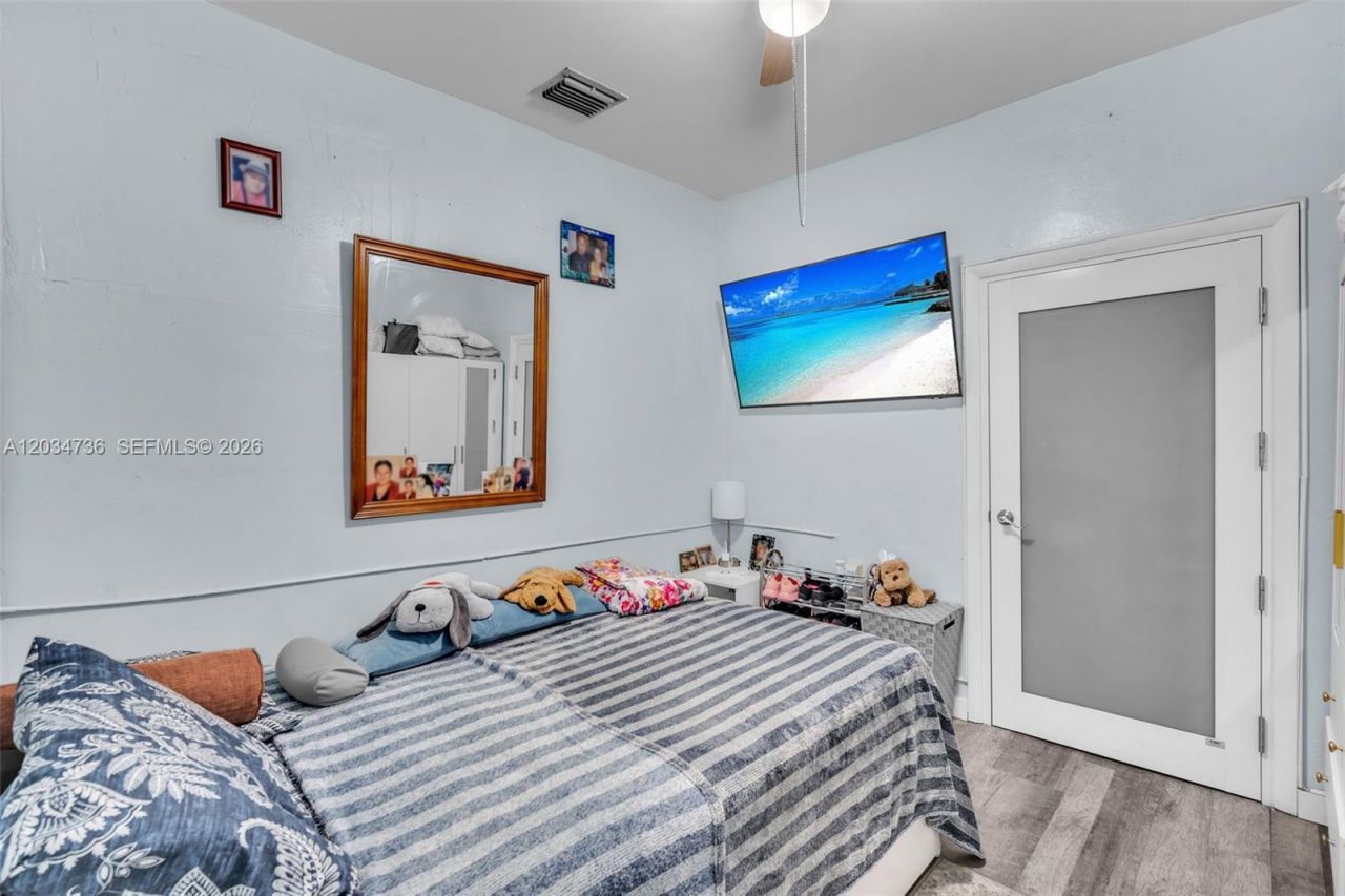 380 W 30th St, Hialeah, FL 33012 Photo