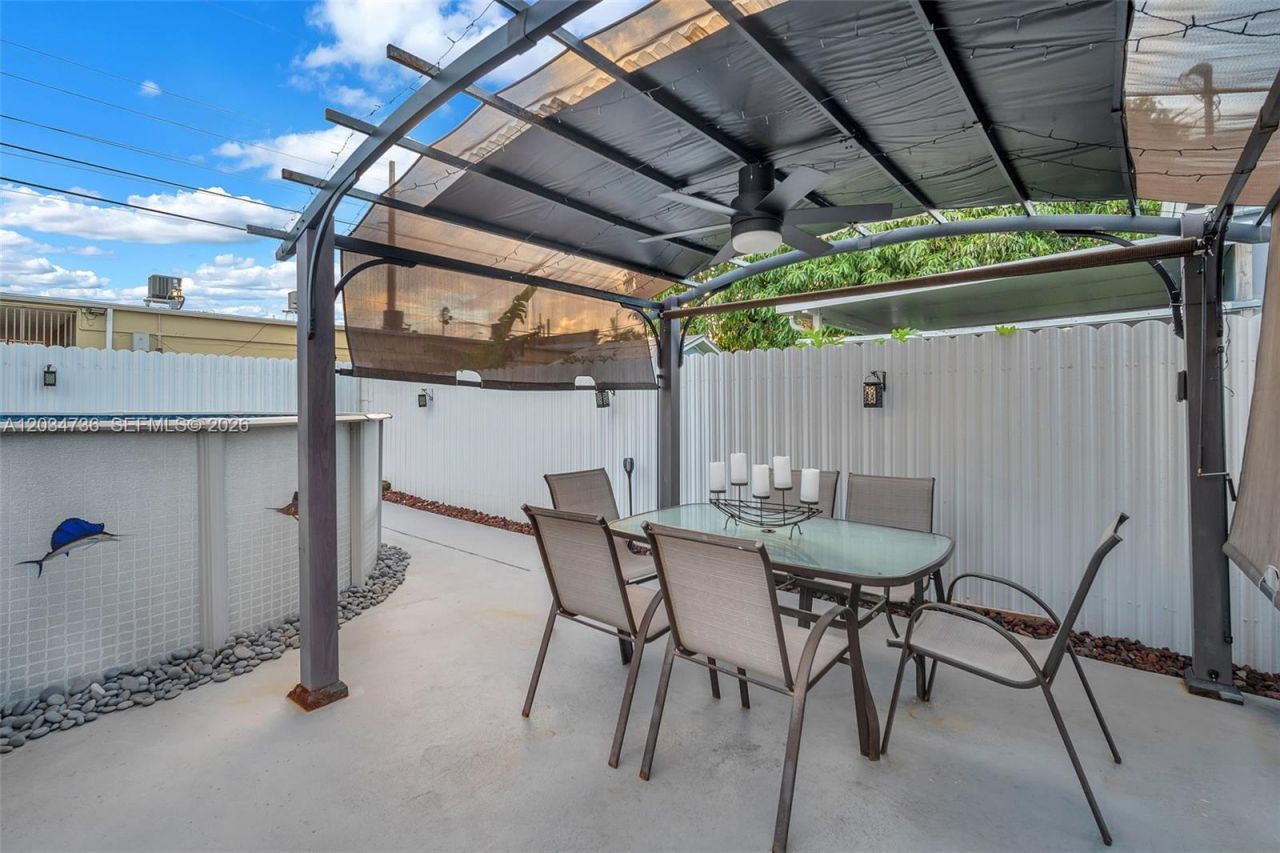 380 W 30th St, Hialeah, FL 33012 Photo