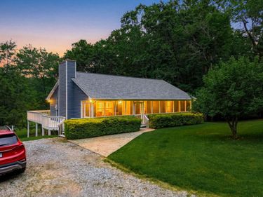 2021 Diamond Hill Rd, Moneta, VA 24121