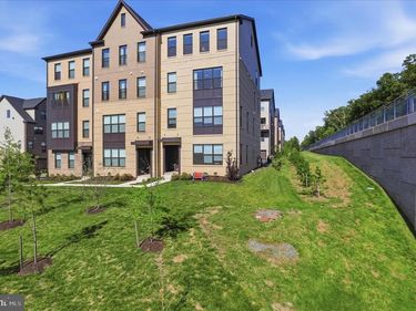 4984 LONGMIRE WAY , Unit 66, CHANTILLY, VA 20151