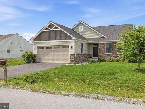 141 BINDWEED COURT, BUNKER HILL, WV 25413