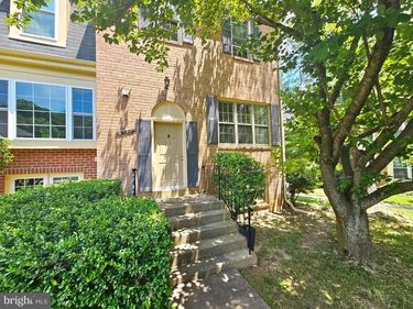 4719 GAINSBOROUGH DRIVE, FAIRFAX, VA 22032