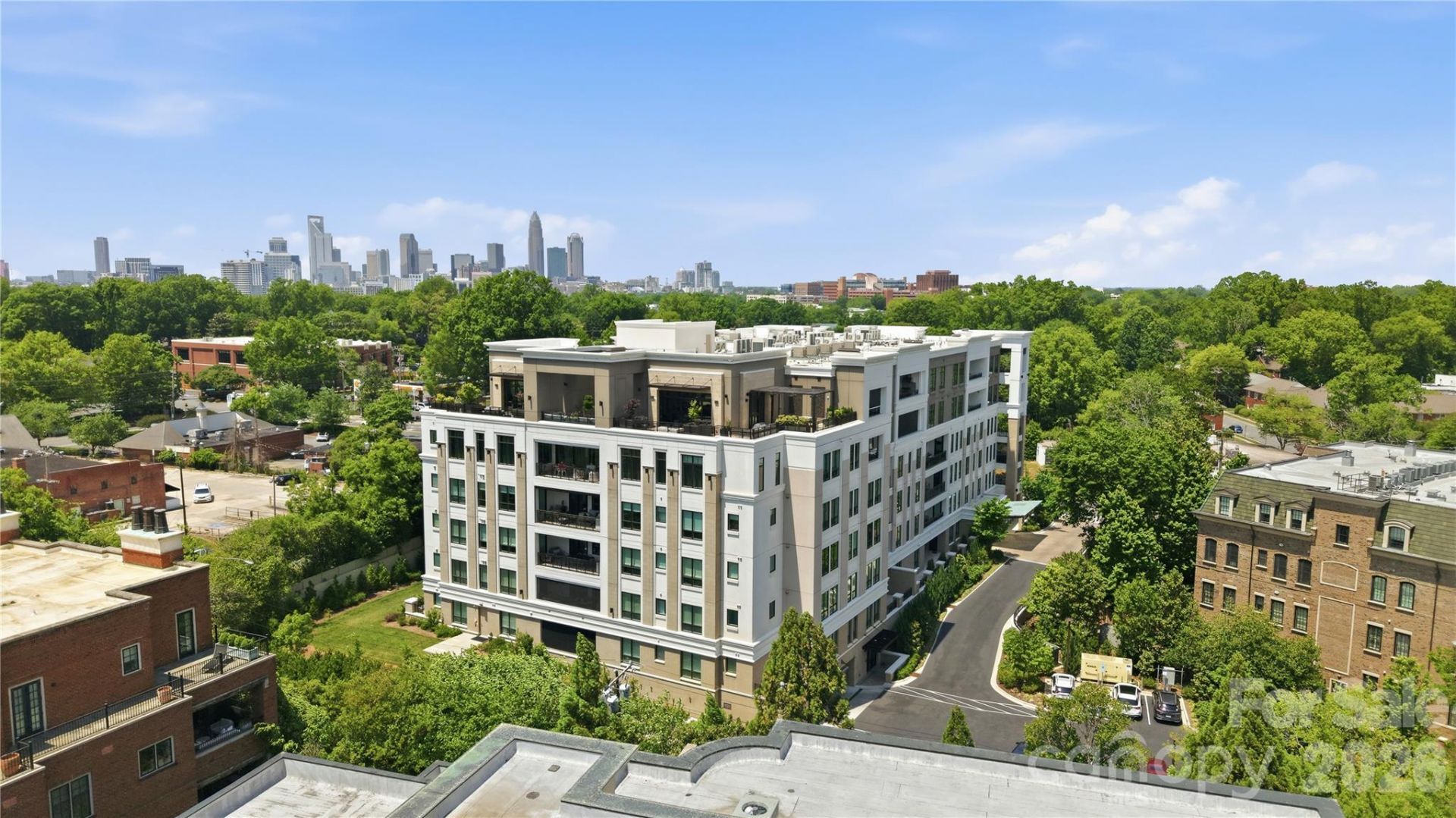 130 Cherokee Road, Unit 503, Charlotte, NC 28207 Main Photo