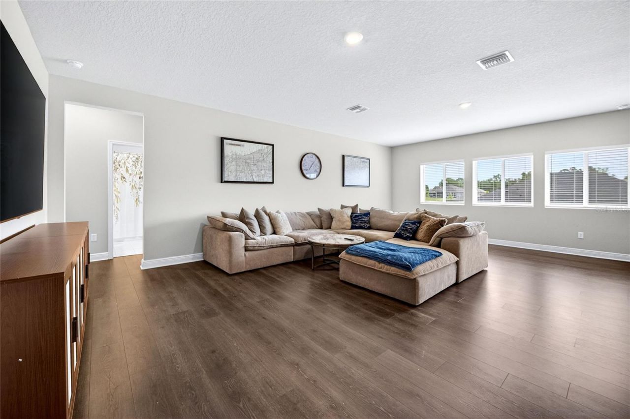 12862 Carmela Circle W, San Antonio, FL 33576 Photo