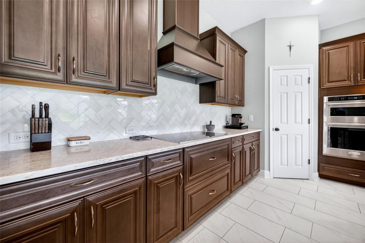 12862 Carmela Circle W, San Antonio, FL 33576 Photo