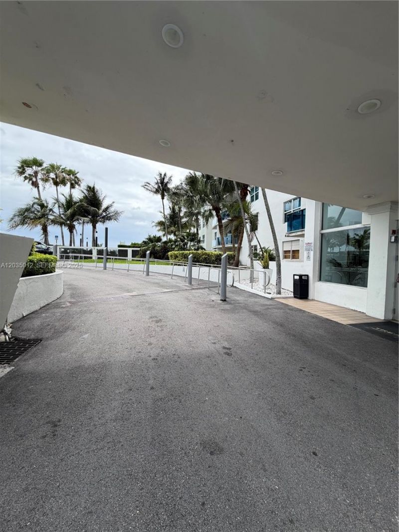 7501 E Treasure Dr , Unit 6T, North Bay Village, FL 33141 Photo