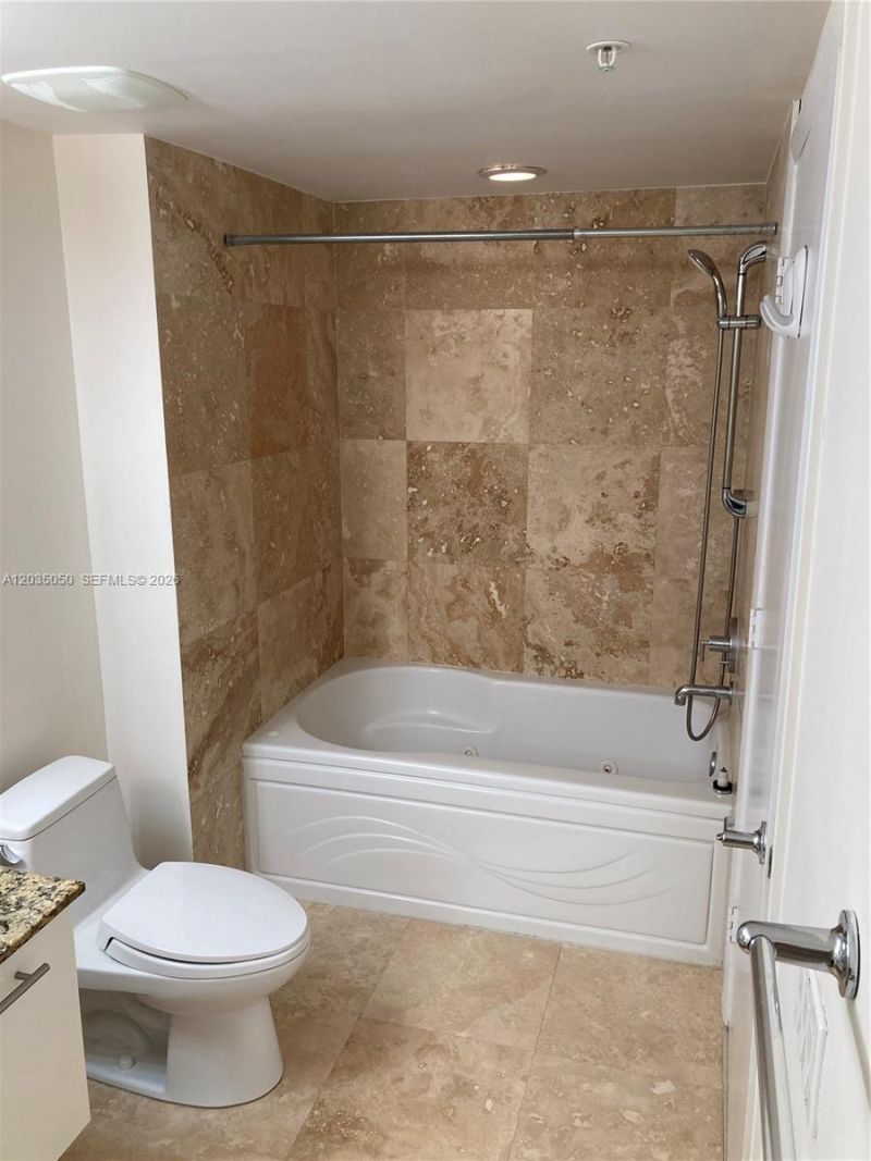 41 SE 5th St, Unit 1104, Miami, FL 33131 Photo