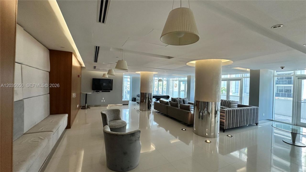 41 SE 5th St, Unit 1104, Miami, FL 33131 Photo