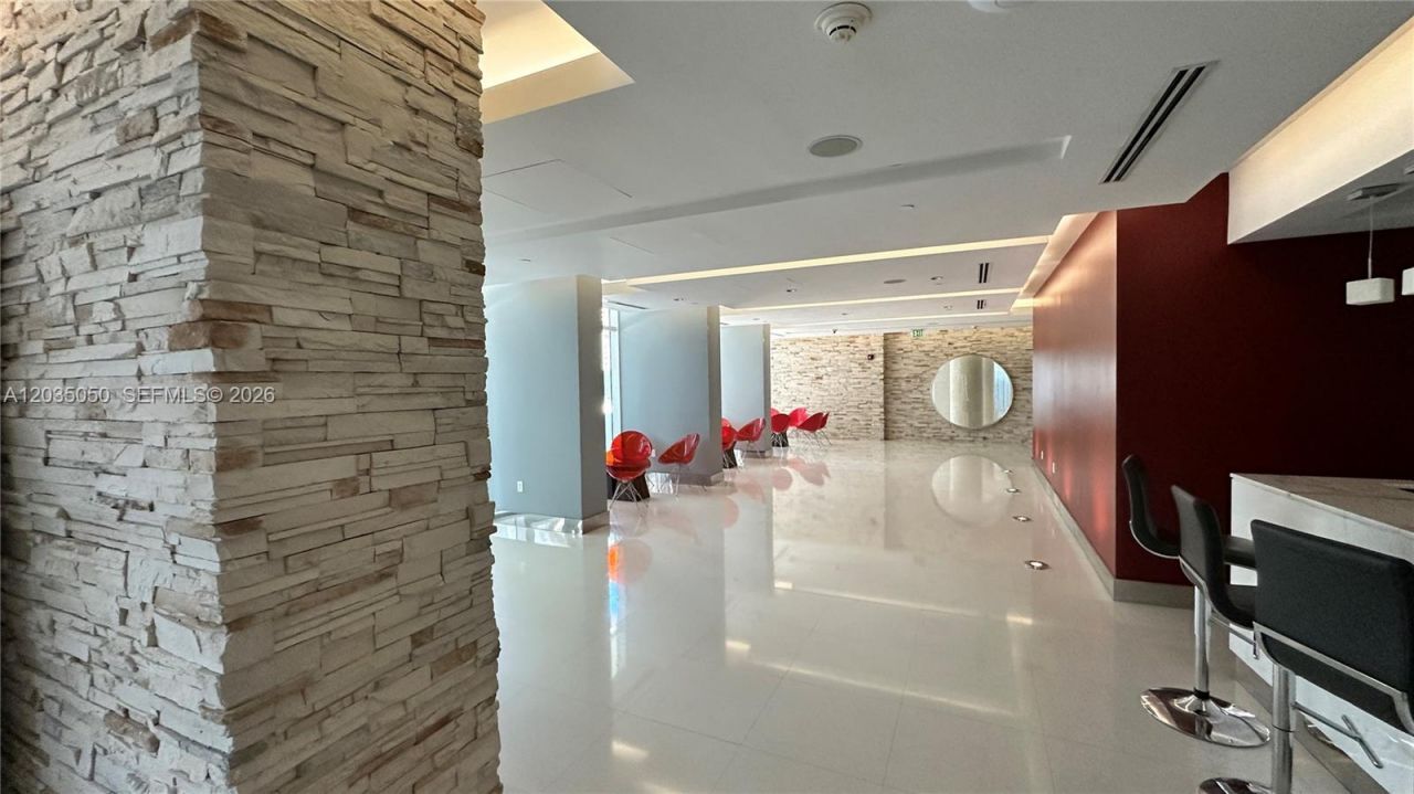 41 SE 5th St, Unit 1104, Miami, FL 33131 Photo