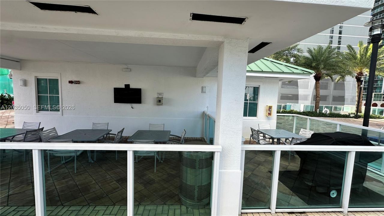 41 SE 5th St, Unit 1104, Miami, FL 33131 Photo