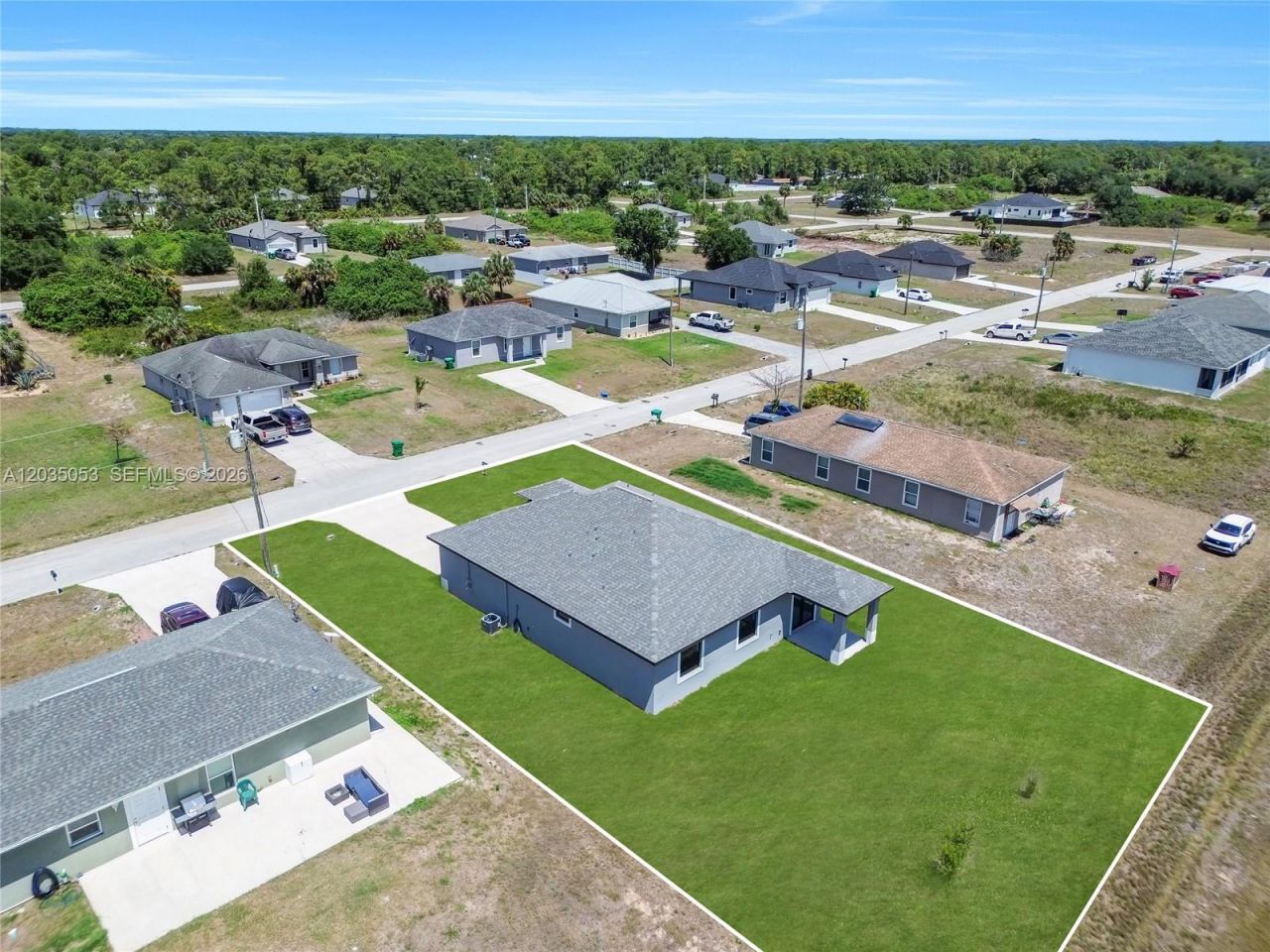 8045 Buttercup Cir , La Belle, FL 33935 Photo