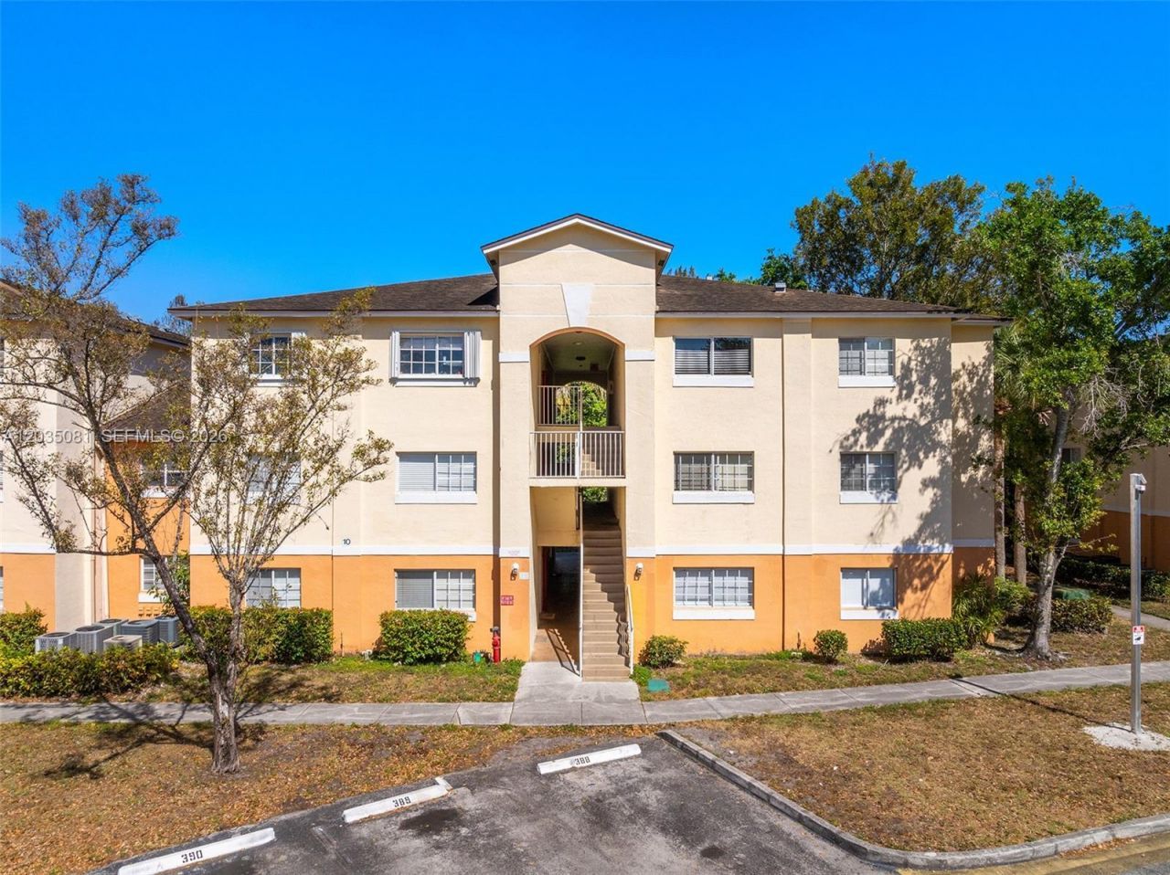3700 N 56th Ave , Unit 1012, Hollywood, FL 33021 Photo