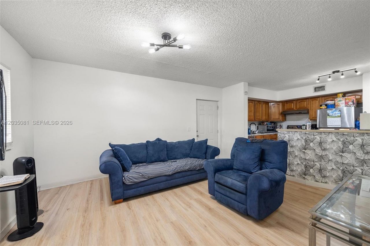 3700 N 56th Ave , Unit 1012, Hollywood, FL 33021 Photo