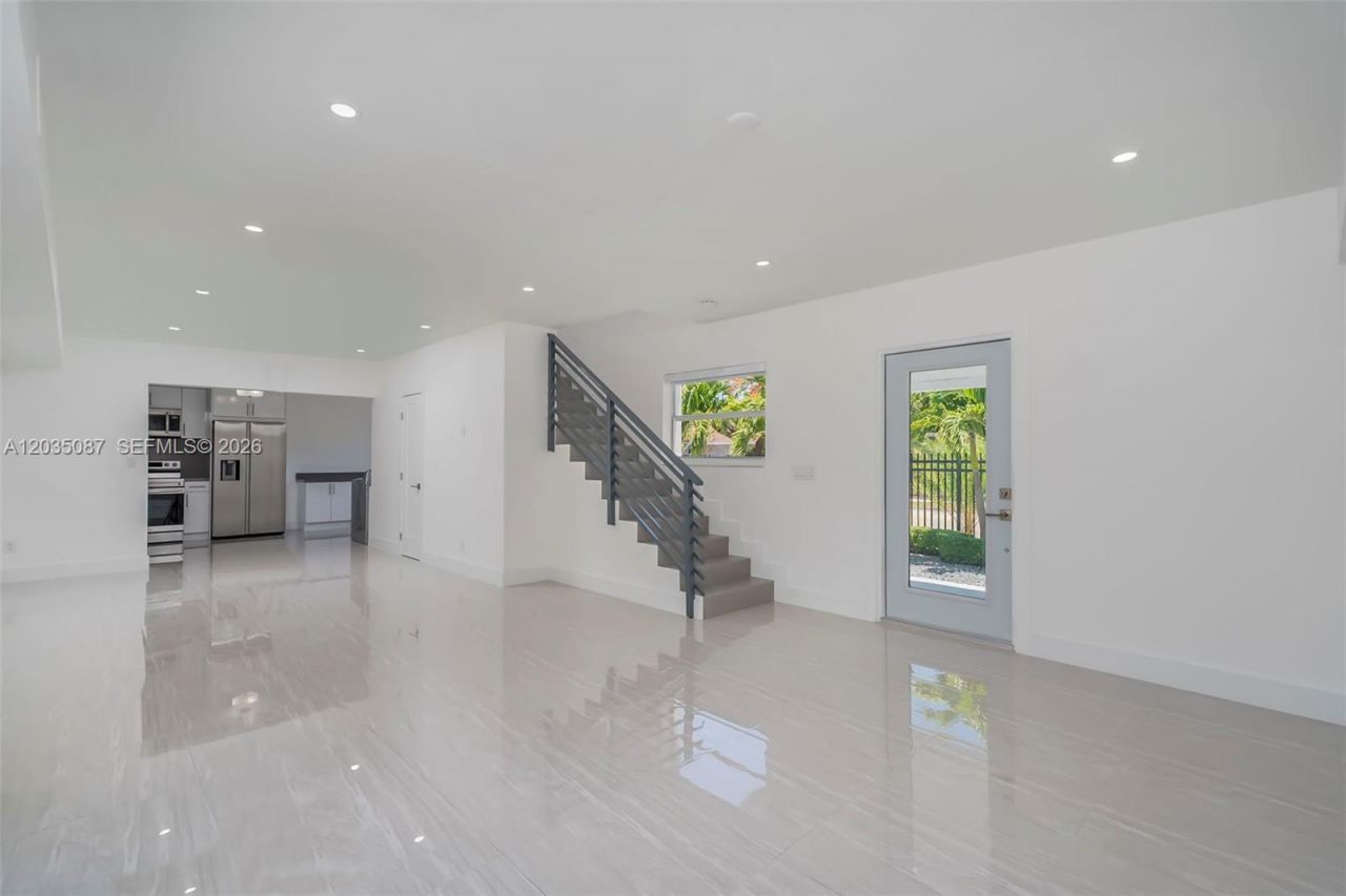 590 SW 23rd Ave, Miami, FL 33135 Photo