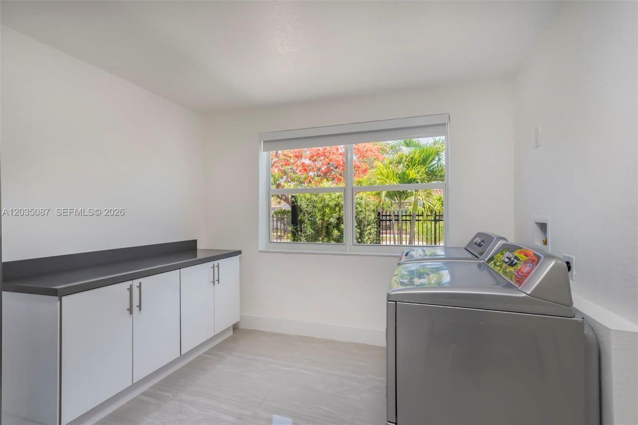 590 SW 23rd Ave, Miami, FL 33135 Photo