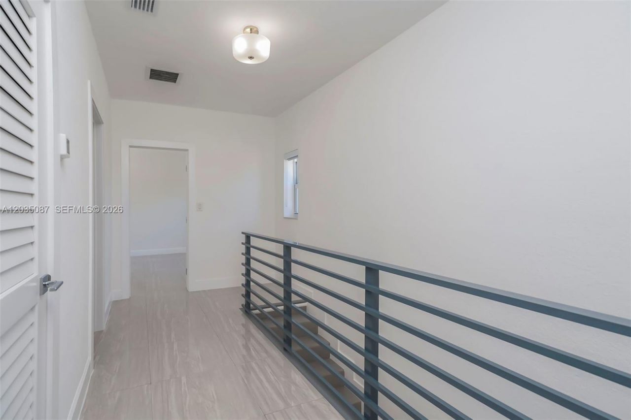 590 SW 23rd Ave, Miami, FL 33135 Photo