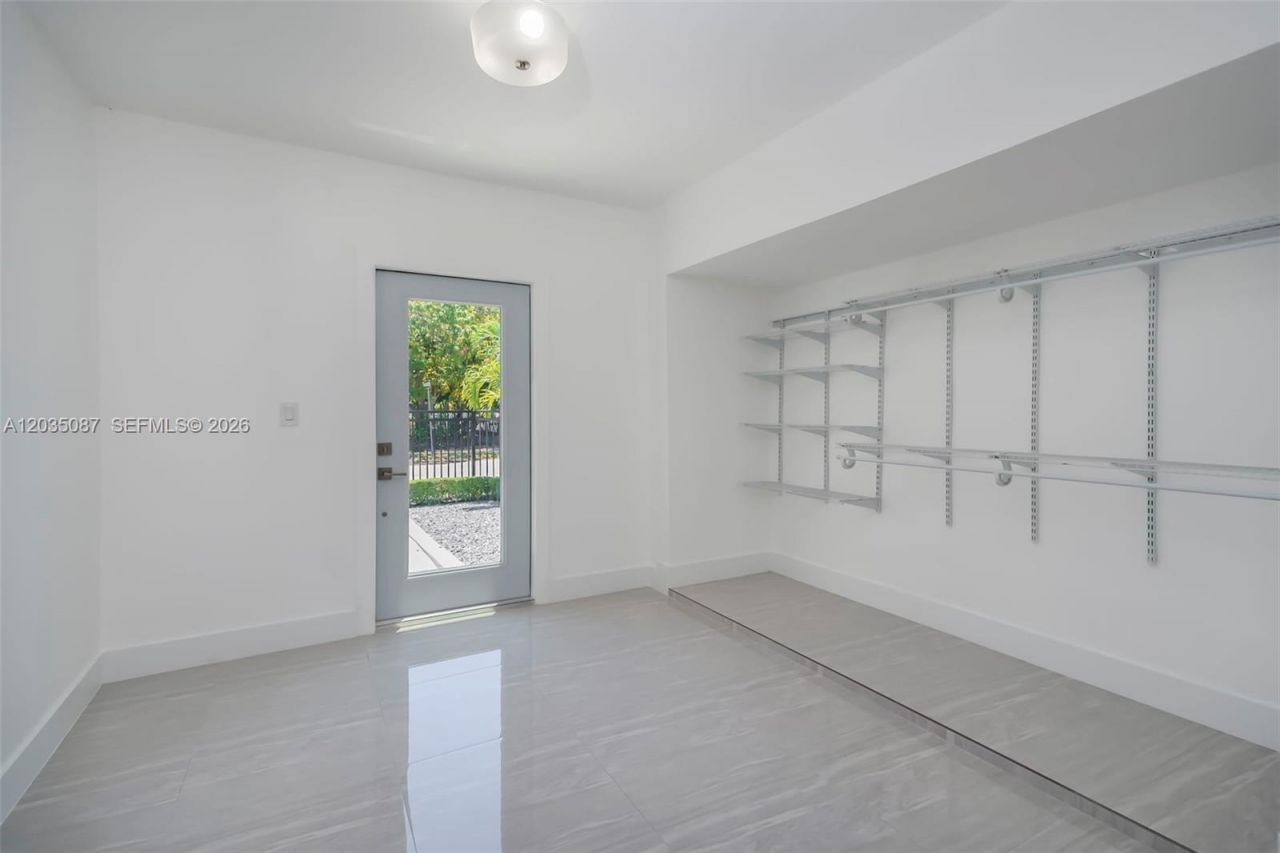 590 SW 23rd Ave, Miami, FL 33135 Photo