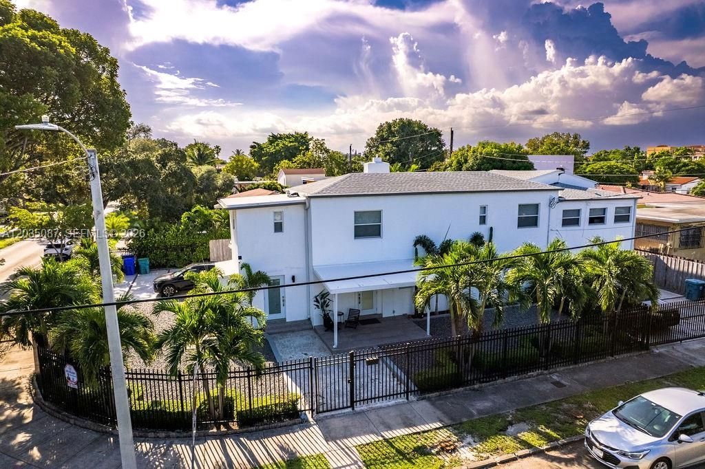 590 SW 23rd Ave, Miami, FL 33135 Photo