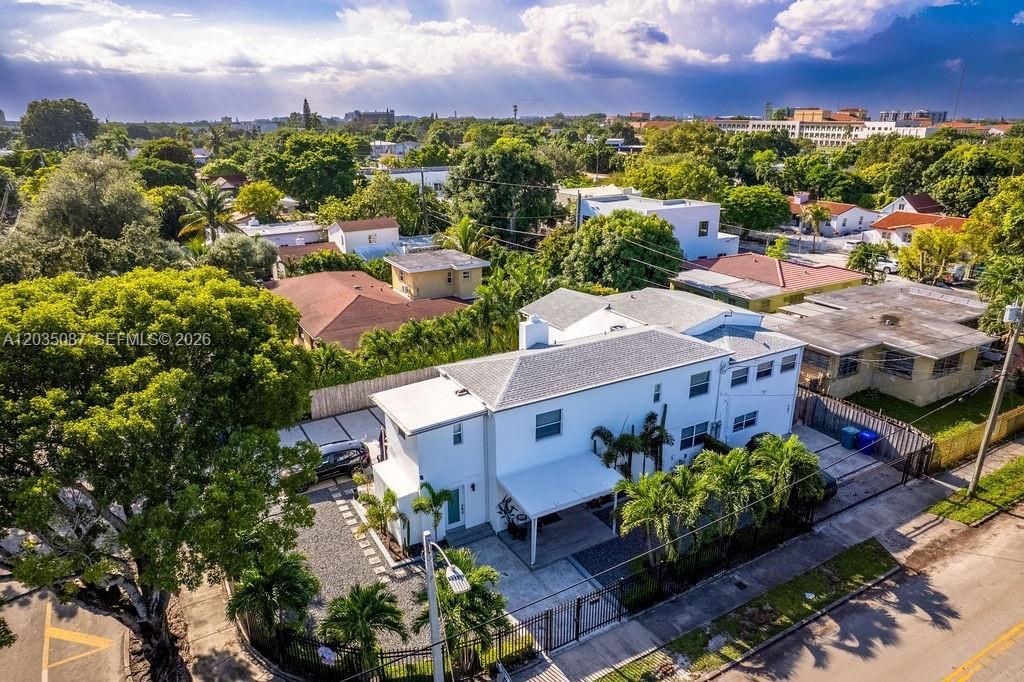 590 SW 23rd Ave, Miami, FL 33135 Photo