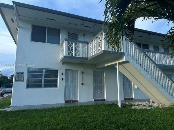 11 NE 204th St , Unit 1, Miami Gardens, FL 33179