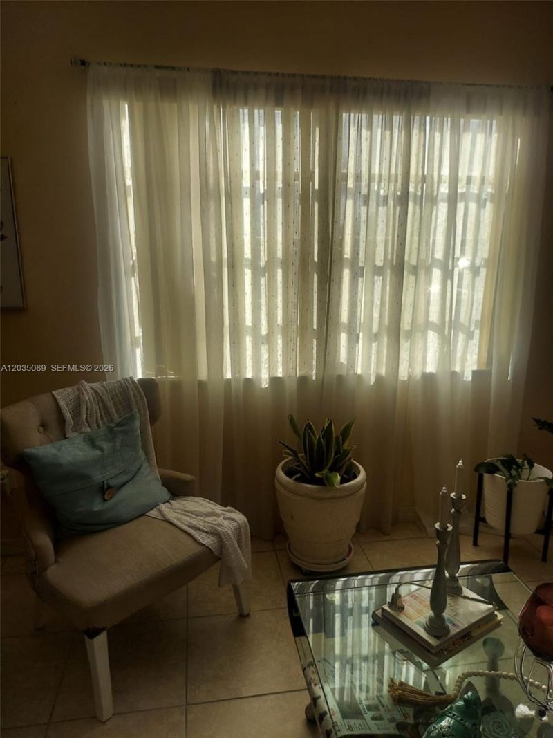 11 NE 204th St , Unit 1, Miami Gardens, FL 33179 Photo