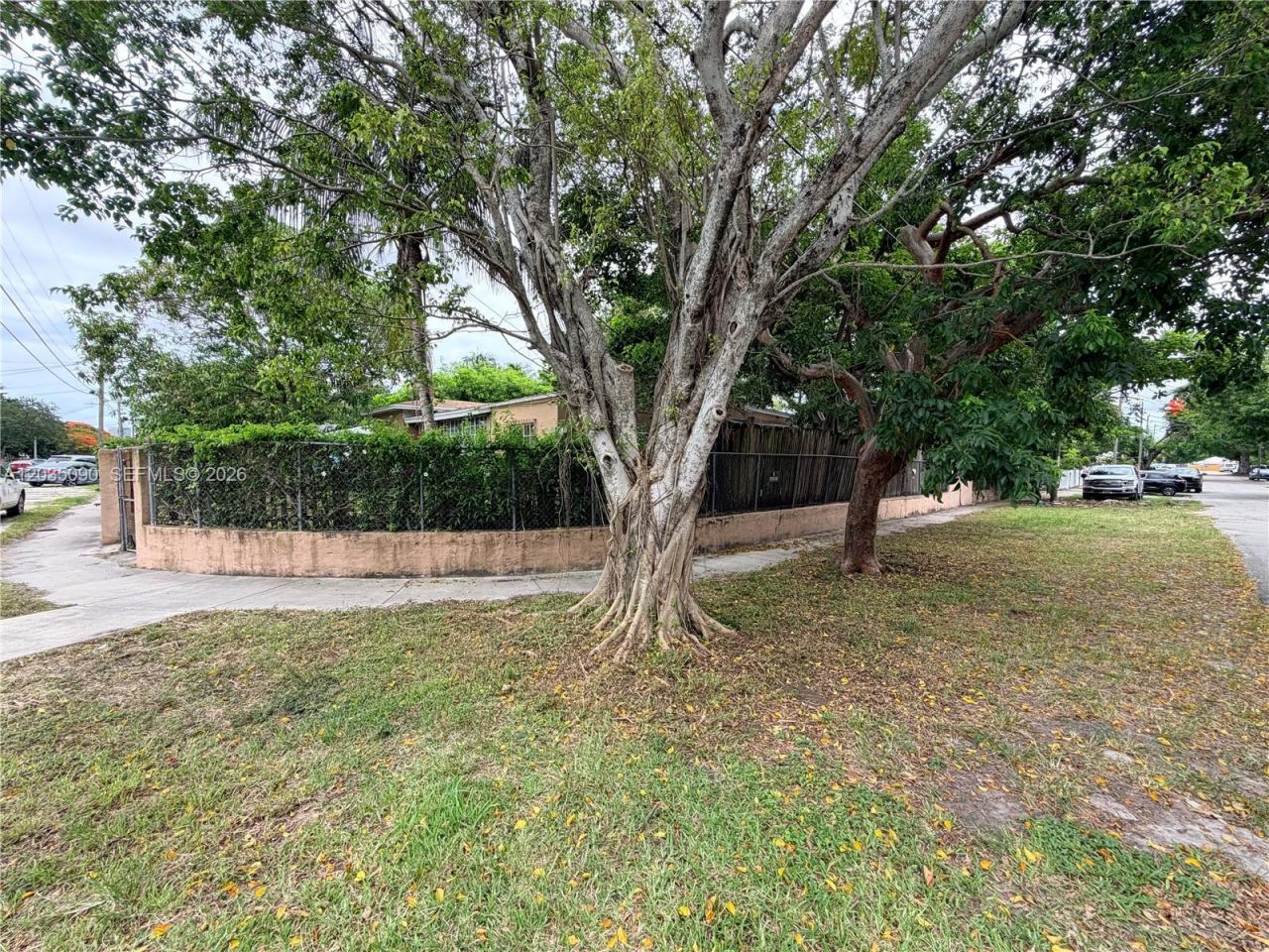 1068 NW 34th St, Miami, FL 33127 Photo