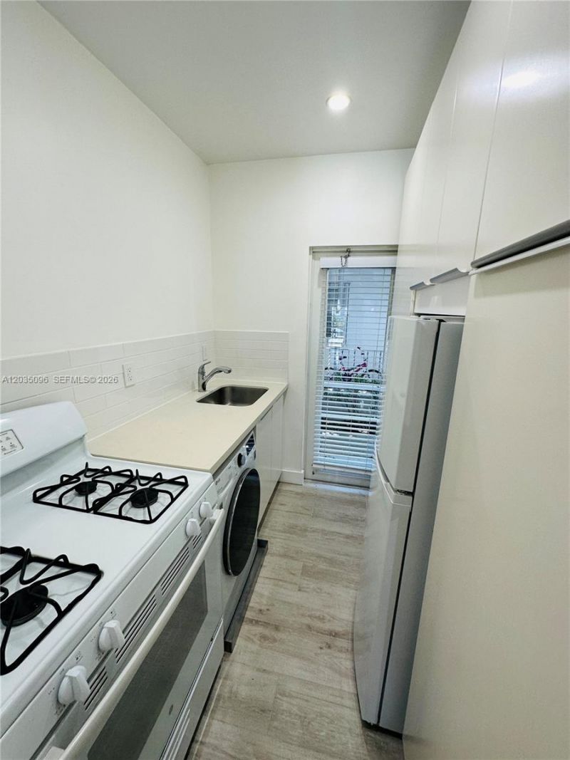 745 13th St , Unit 6, Miami Beach, FL 33139 Photo