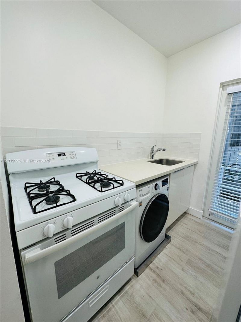 745 13th St , Unit 6, Miami Beach, FL 33139 Photo
