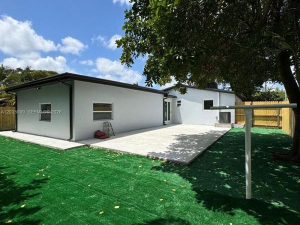 4028 SW 49th Ct , Dania Beach, FL 33314