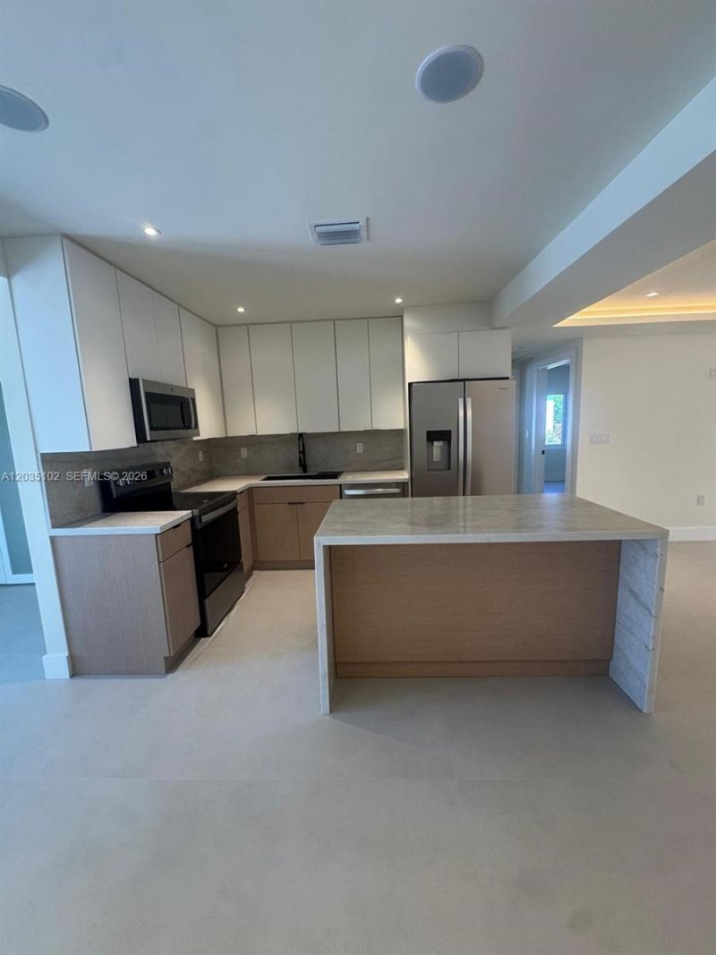 841 NE 4th Pl, Hialeah, FL 33010 Photo